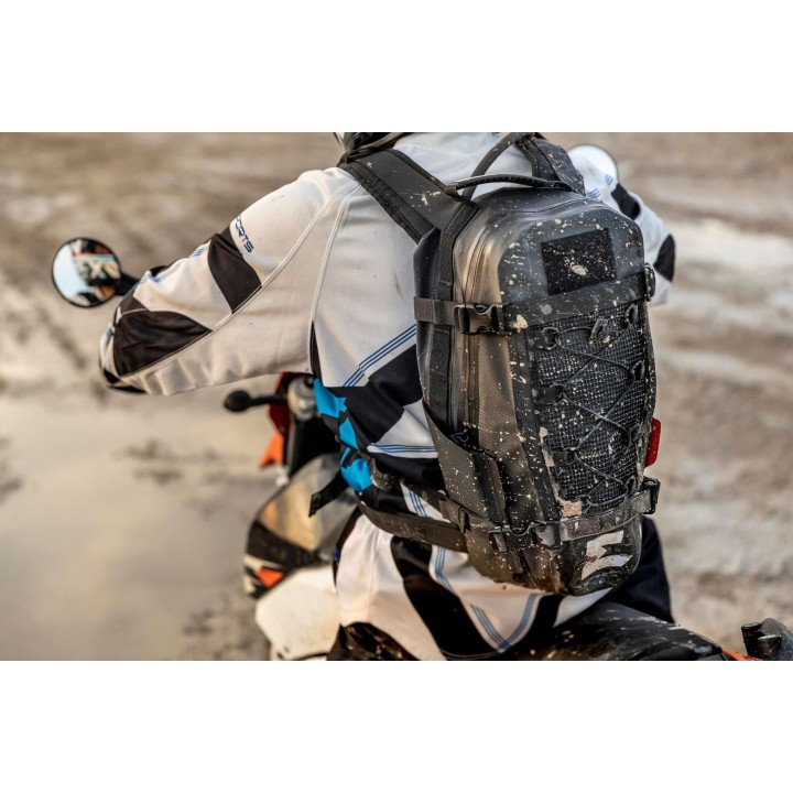 Enduristan Hurricane 15 - wodoodporny plecak motocyklowy